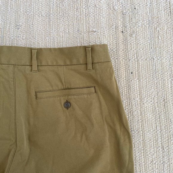 Everlane Men's - The 7" Slim Fit Performance Chino Short - 31" - Picture 6 of 7